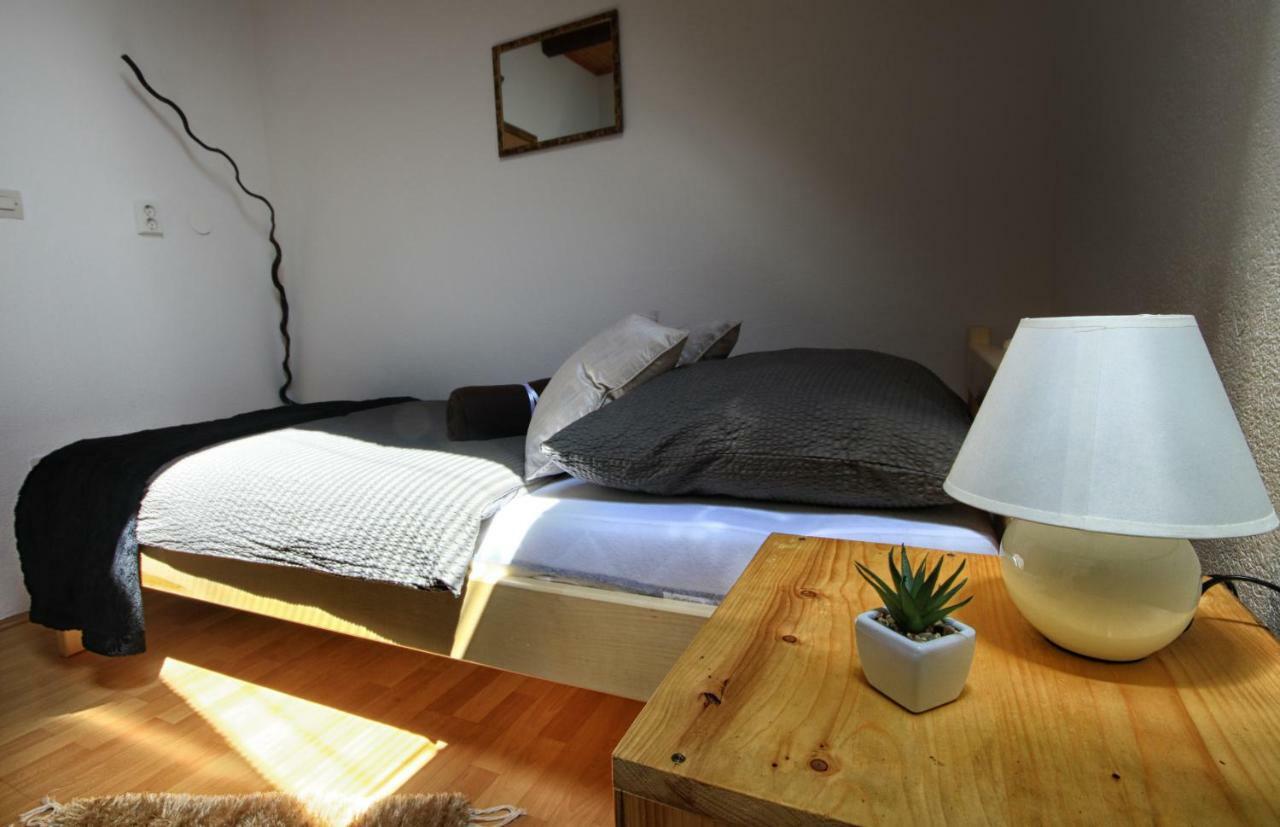 Charly'S Apartment Смолянац Екстериор снимка